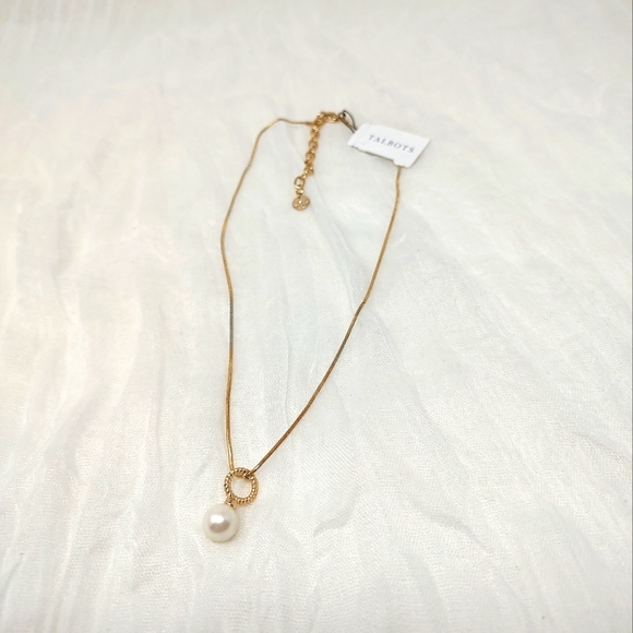 NWT Talbots gold and pearl minimalist single strand necklace - Picture 2 of 6